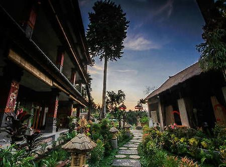 Liyer House Hotel Lodtunduh Exterior photo
