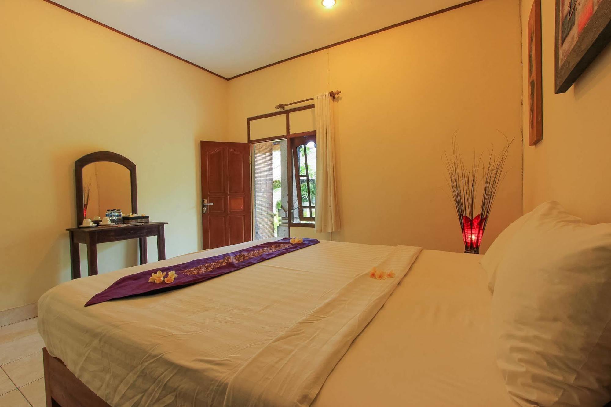 Liyer House Hotel Lodtunduh Exterior photo